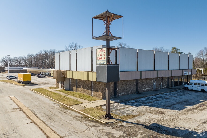 Primary Photo Of 3559 Hill Ave, Toledo Freestanding For Sale