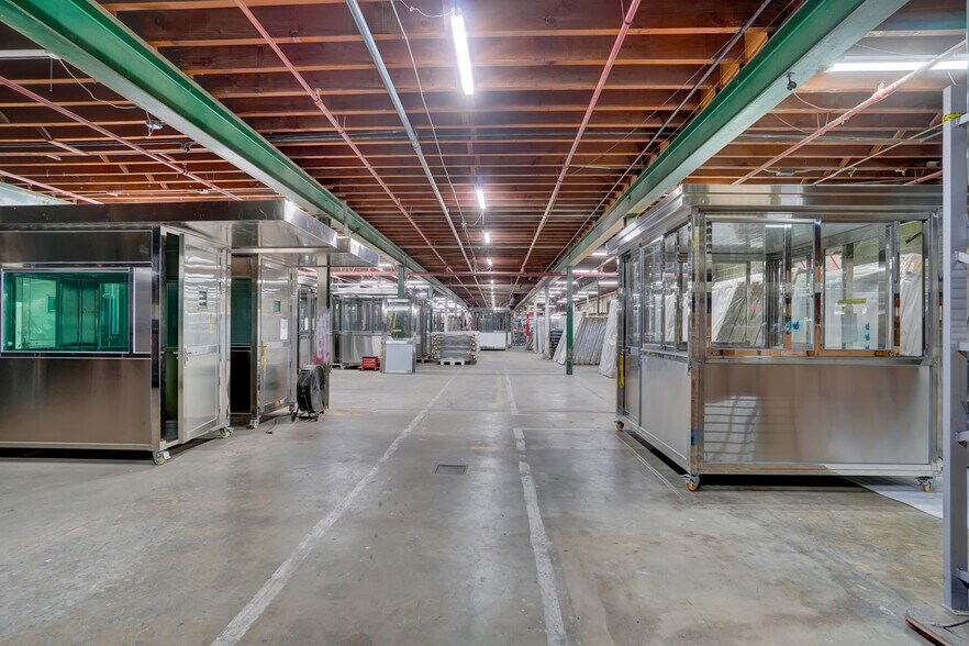 More Photos Of 25 Grand Ave, Red Lion Warehouse For Sale