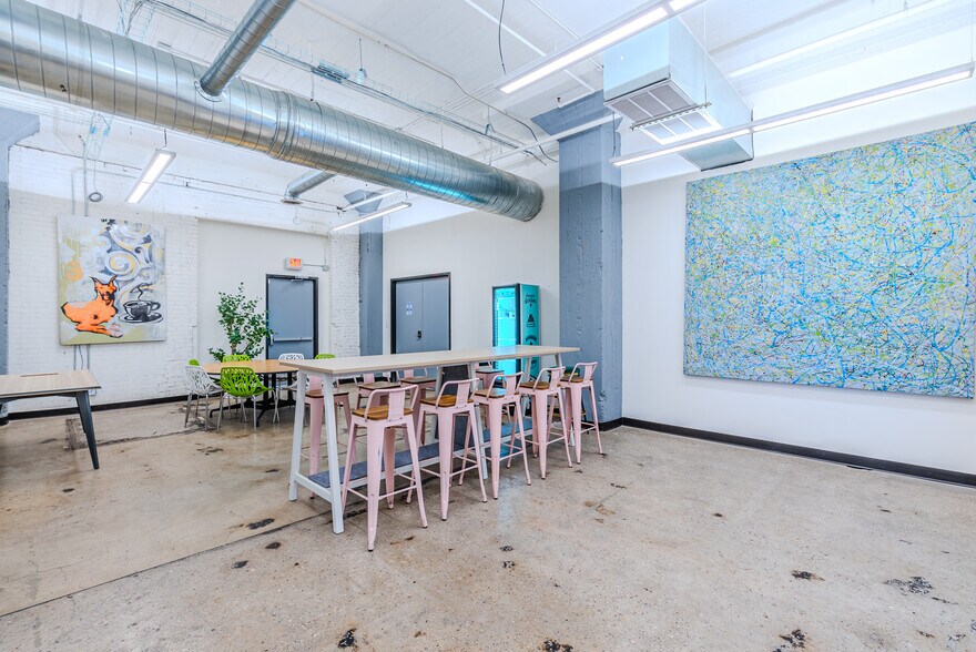 More Photos Of 1601 Magoffin Ave, El Paso Office Residential For Lease