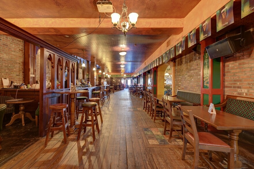 More Photos Of 107-109 N Main St, Bryan Restaurant For Sale