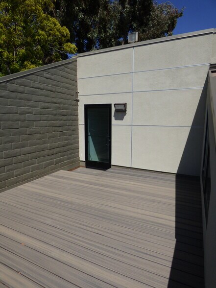 More Photos Of 2055 N Broadway, Walnut Creek Office For Sale