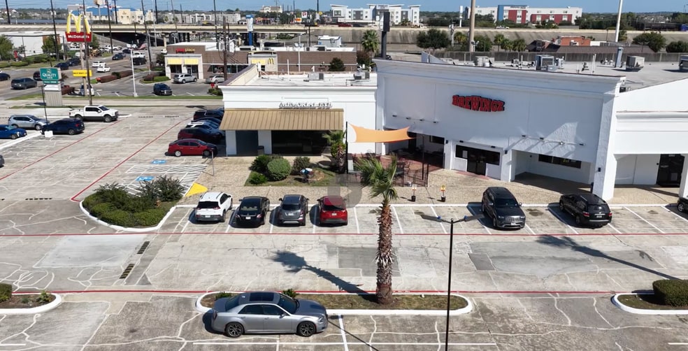 Primary Photo Of 6902-6958 Garth Rd, Baytown Unknown For Lease