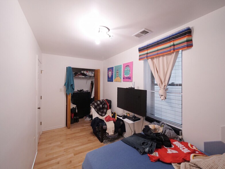 More Photos Of 2312 W 21st St, Chicago Apartments For Sale