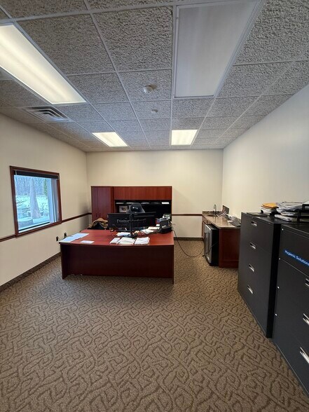 More Photos Of 1798 Holloway Dr, Holt Showroom For Lease