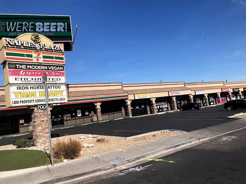More Photos Of 700 E Naples Dr, Las Vegas Storefront For Lease