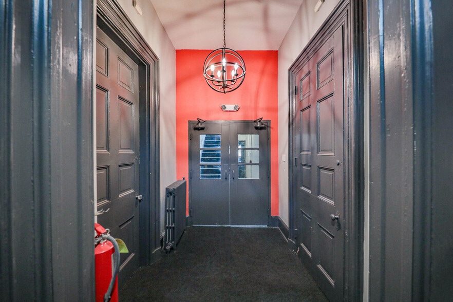 More Photos Of 123 N 2nd St, Easton Apartments For Sale