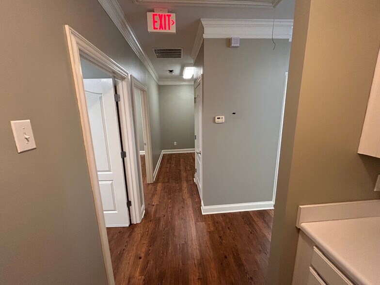 More Photos Of 1050 Shiloh Rd NW, Kennesaw Office For Lease