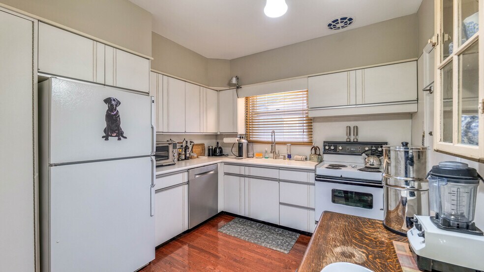 More Photos Of 20 S Marion Ave, Ventnor City Apartments For Sale