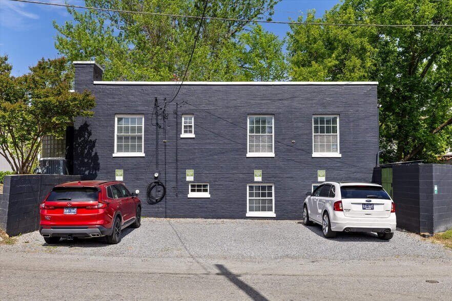 More Photos Of 525 Cherokee Blvd, Chattanooga Office For Lease