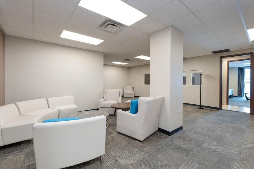 More Photos Of 2235 W Alice Ave, Phoenix Research And Development For Sale