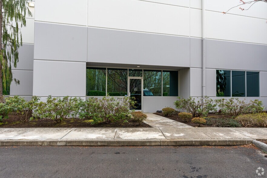 More Photos Of 4640 Campus Pl, Mukilteo Unknown For Lease