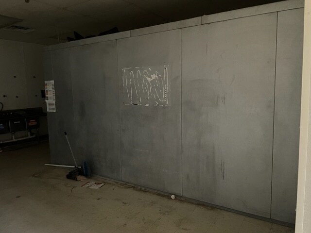 More Photos Of 665-699 Northland Blvd, Cincinnati General Retail For Sale