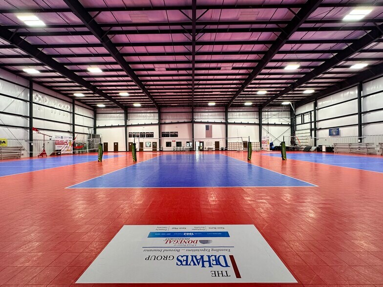 More Photos Of 200 Intertech Pky, Angola Health Club For Lease