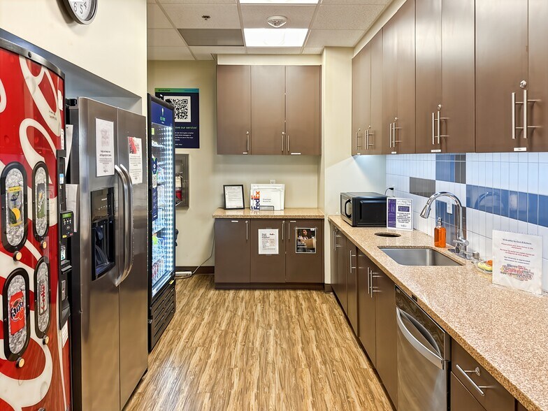 More Photos Of 7900 Oak Ln, Miami Lakes Coworking Space