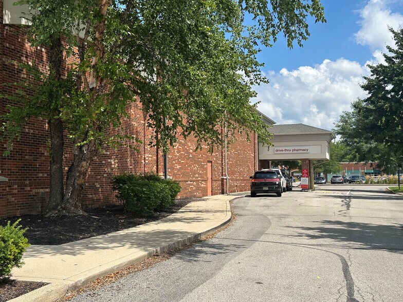 More Photos Of 11591 Olio Rd, Fishers Drugstore For Sale