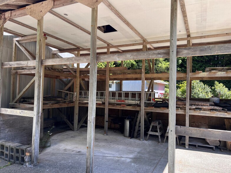 More Photos Of 983 Peninsula, Ucluelet Land For Sale
