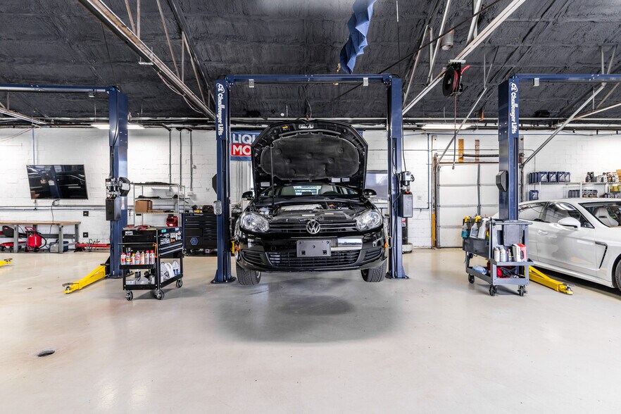 More Photos Of 425 Gum St, North Little Rock Auto Repair For Sale