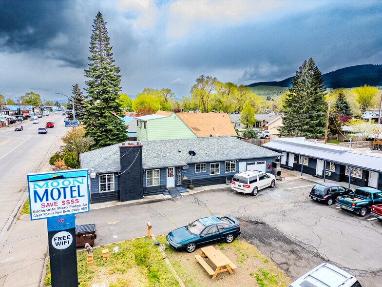 More Photos Of 2116 Adams Ave, La Grande Hotel For Sale