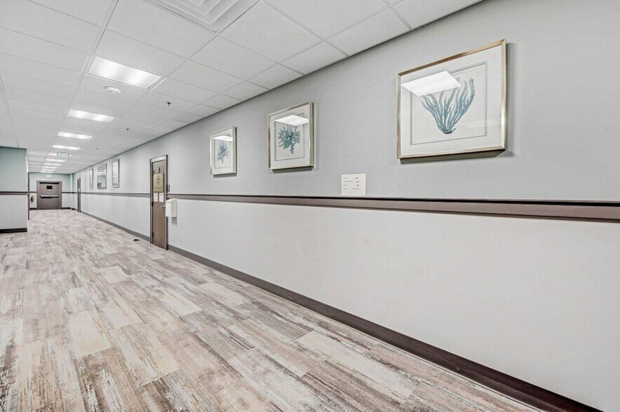 More Photos Of 930 Harper Blvd SW, Melbourne Medical For Lease