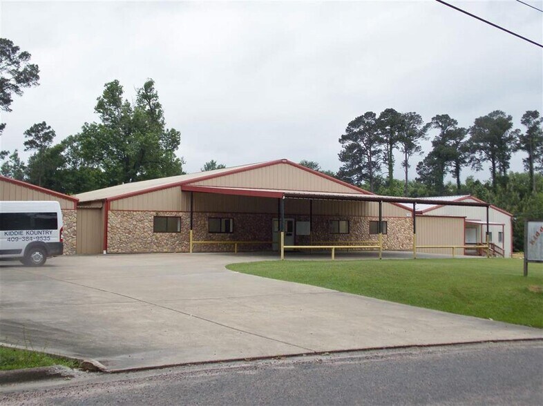 Primary Photo Of 702 S Peachtree St, Jasper Daycare Center For Lease