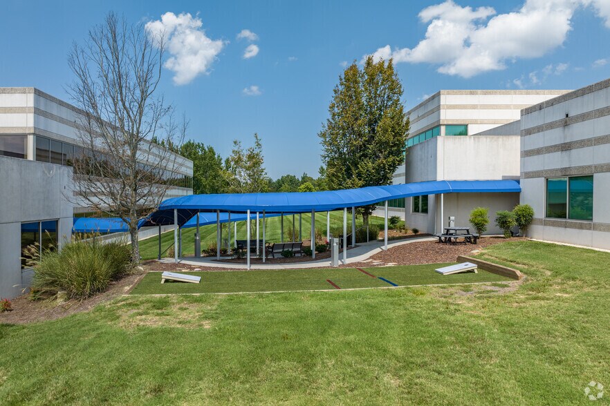 More Photos Of 4090 Premier Dr, High Point Unknown For Sale