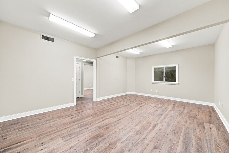More Photos Of 965 Piedmont Rd NE, Marietta Office For Lease