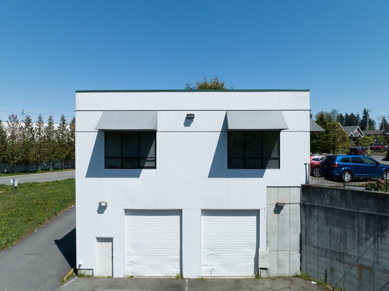 More Photos Of 1715 100th Pl SE, Everett Office For Sale