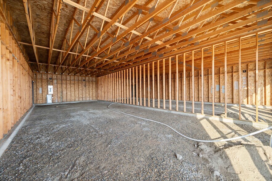 More Photos Of 209 1st, Sunnyside Freestanding For Sale