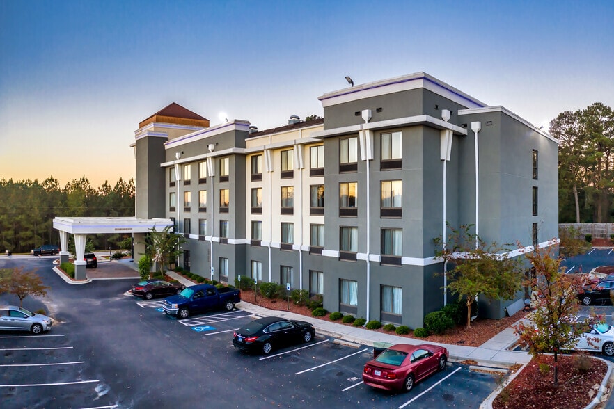 More Photos Of 1540 Daulton Dr, Columbia Hotel For Sale