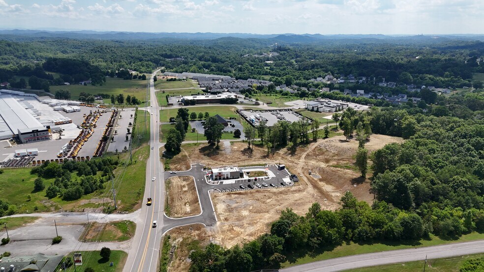 More Photos Of 7101 Strawberry Plains Pike, Knoxville Land For Lease