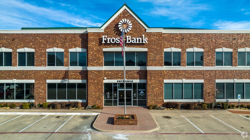 More Photos Of 3851 NE Loop 820, Fort Worth Office Residential For Lease