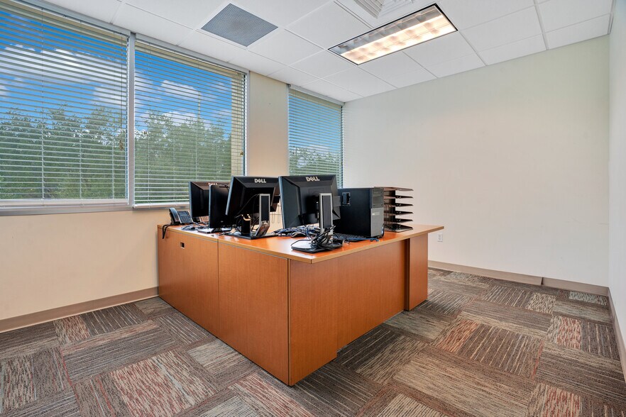 More Photos Of 177 Montgomery Rd, Altamonte Springs Medical For Sale