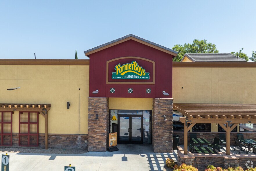 More Photos Of 625 Rio Rancho Rd, Pomona Fast Food For Sale