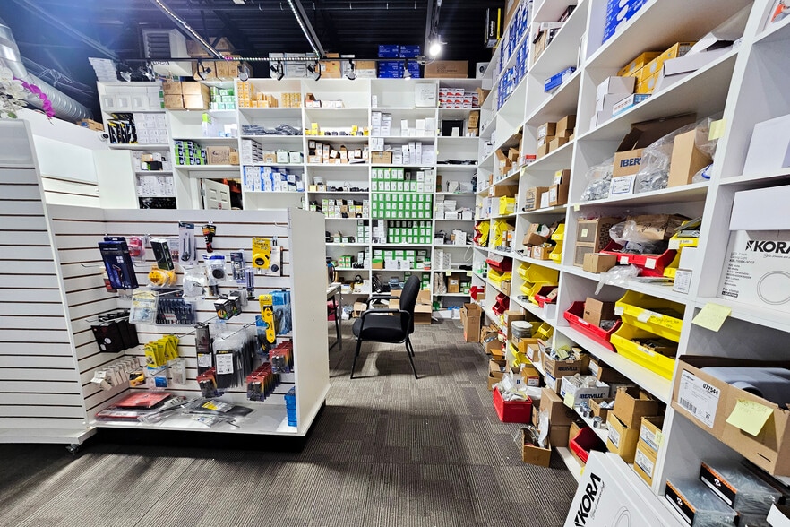 More Photos Of 2920 Ellwood Dr SW, Edmonton Warehouse For Sale