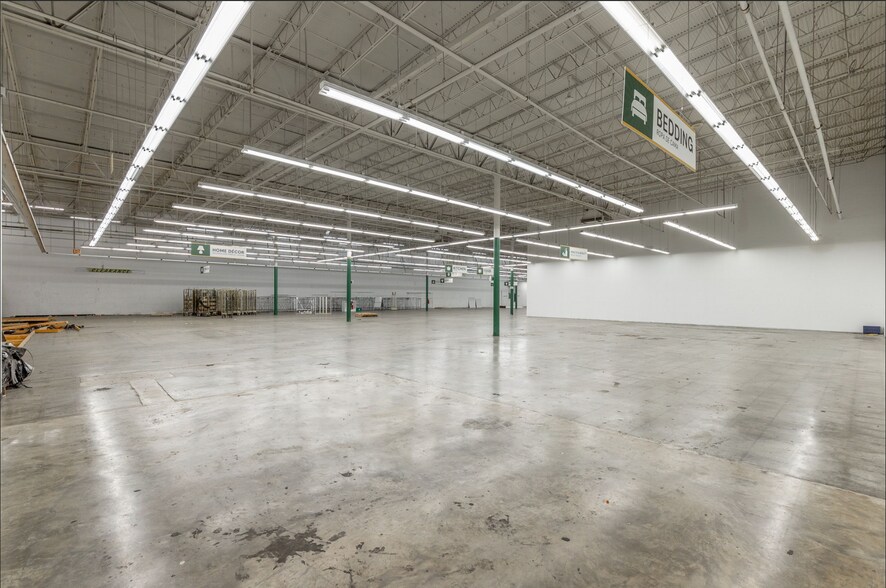 More Photos Of 5200-5425 Highway 153, Hixson Unknown For Lease