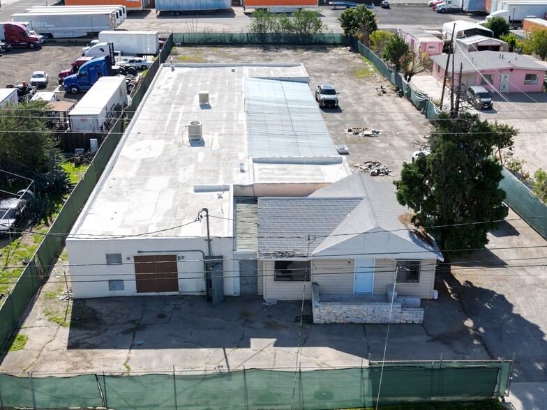 Primary Photo Of 703 E Santa Fe St, San Bernardino Warehouse For Lease