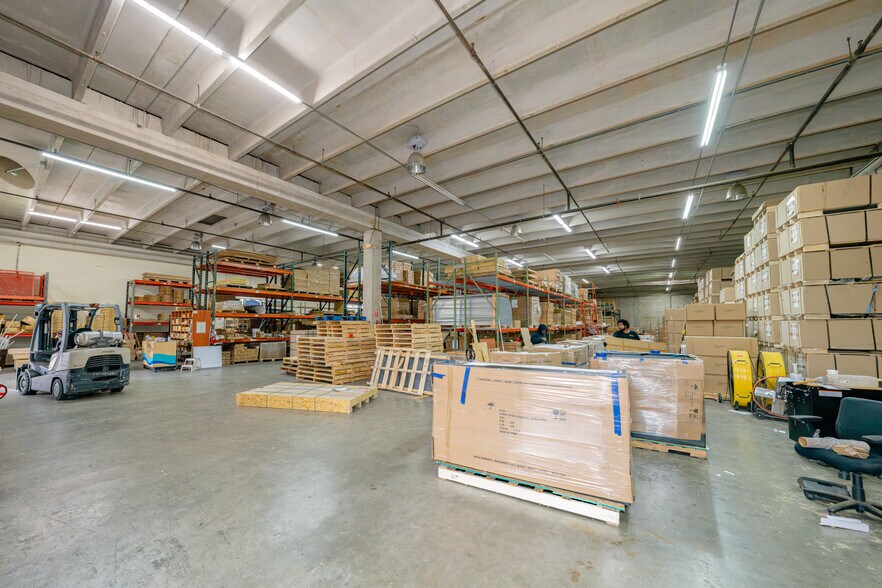 More Photos Of 4000 N 28th Ter, Hollywood Warehouse For Lease