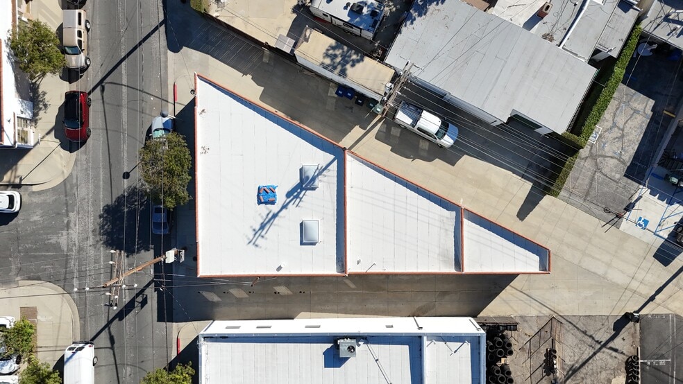 More Photos Of 1810 Sunview Dr, Glendale Freestanding For Lease