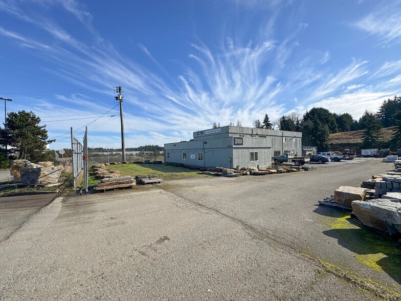 More Photos Of 3368 E Hwy 101, Port Angeles Showroom For Sale