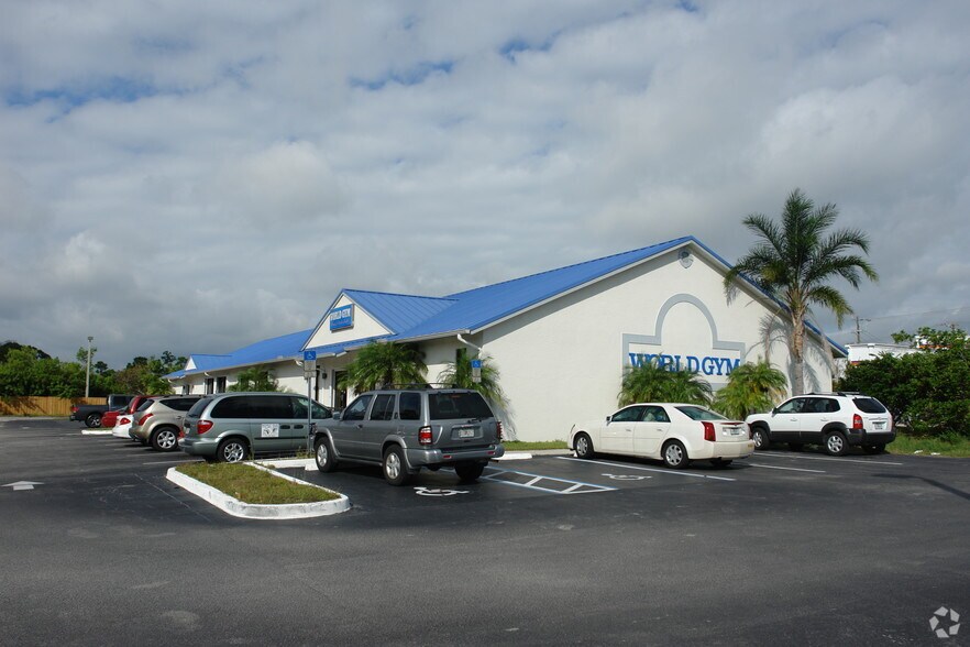Primary Photo Of 1500 S Lennard Rd, Port Saint Lucie Health Club For Lease