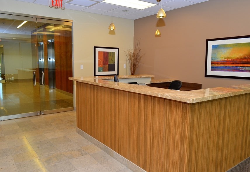 More Photos Of 5900 S Lake Forest Dr, McKinney Office For Lease