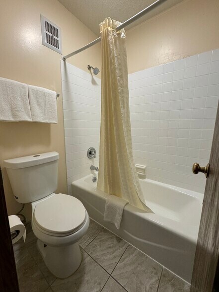 More Photos Of 815 1st St S, Waite Park Hotel For Sale