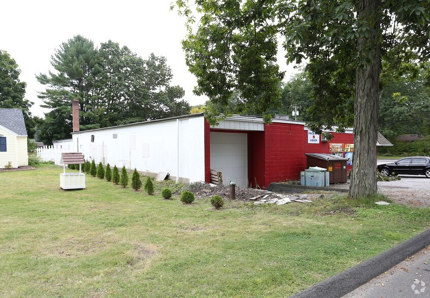 More Photos Of 912 Terryville Ave, Bristol Freestanding For Sale