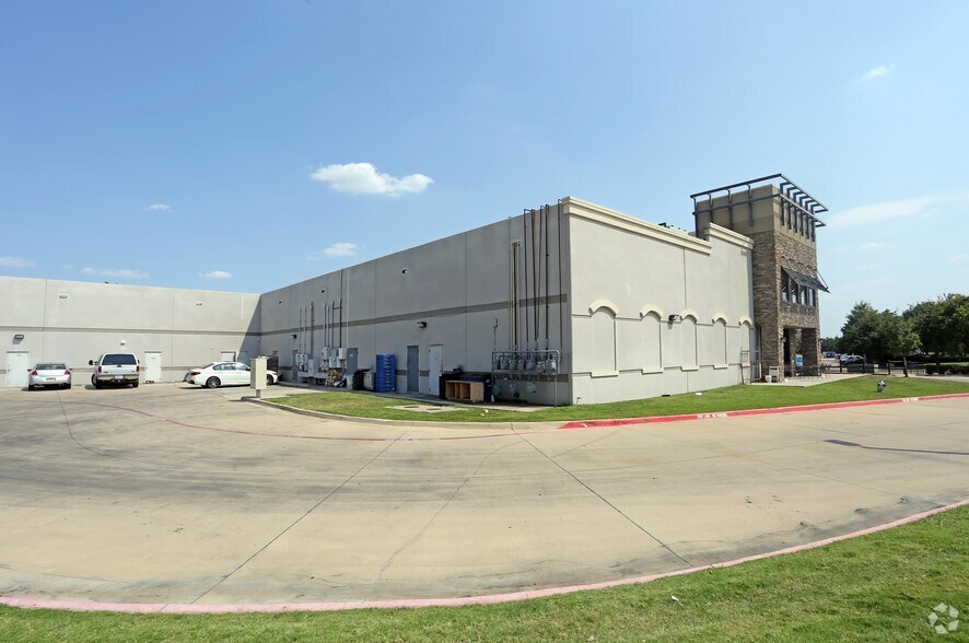 More Photos Of N Belt Line Rd, Irving Unknown For Lease