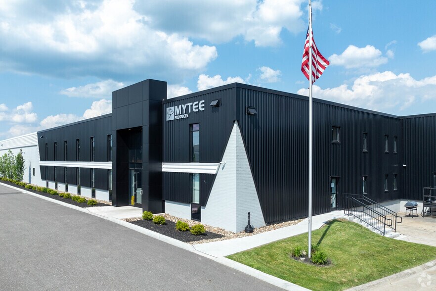 Primary Photo Of 1331-1373 S Chillicothe Rd, Aurora Warehouse For Lease