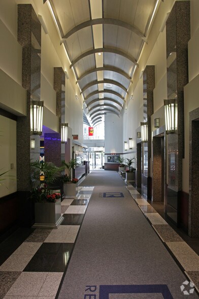 More Photos Of 430 N Michigan Ave, Chicago Office For Sale