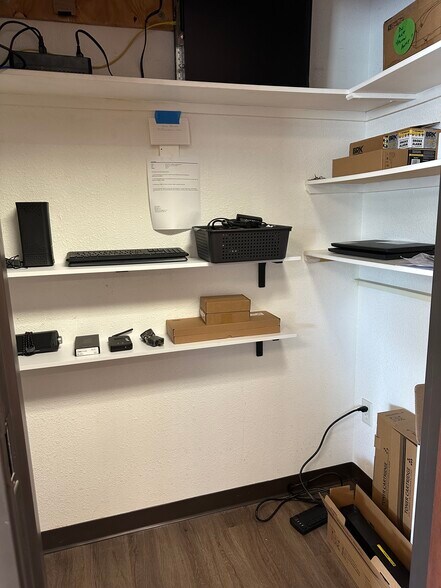 More Photos Of 1705 N Main St, Cleburne Auto Dealership For Sale