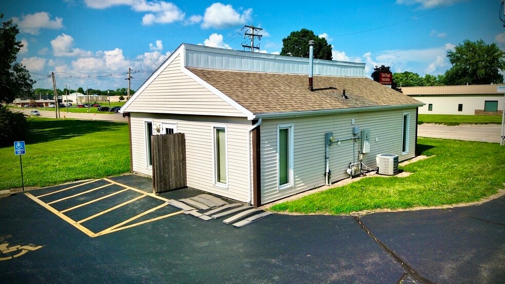 More Photos Of 2801 N Jasper St, Decatur Industrial For Sale