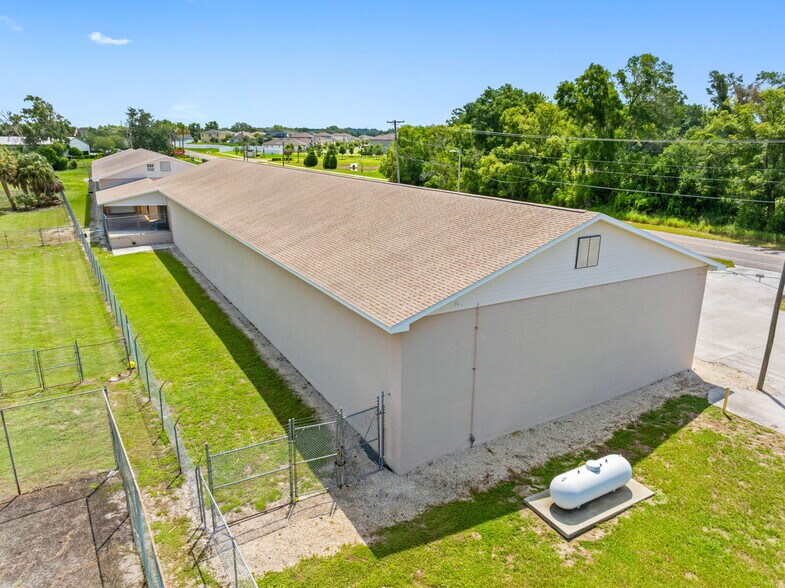 More Photos Of 9610 Harney Rd, Thonotosassa Warehouse For Sale