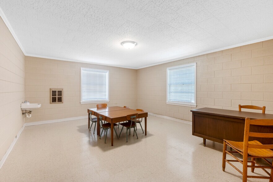 More Photos Of 1920 Park Ave, Rockingham Religious Facility For Sale